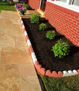 Mulched Garden Bed Ideas That Reduce Weeds and Watering